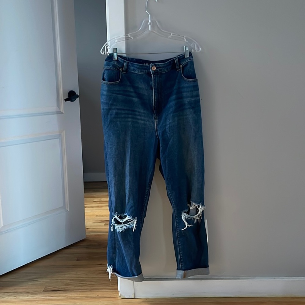 AE Stretch Curvy Mom Jean | Emotional Blue
